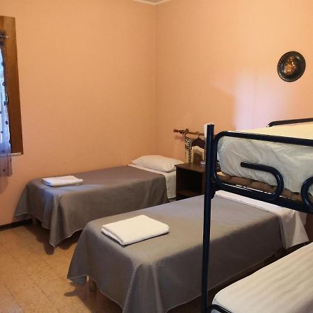 Trattoria Bar Oasi Hotel Pocenia Екстериор снимка